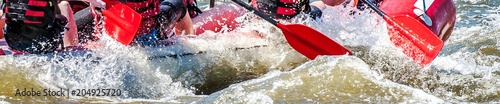 Dekoracja na wymiar  rafting-splywy-kajakowe-sport-ekstremalny-turystyka-ekologiczna-wodna-zblizenie-na-wiosla-z-rozpryskami
