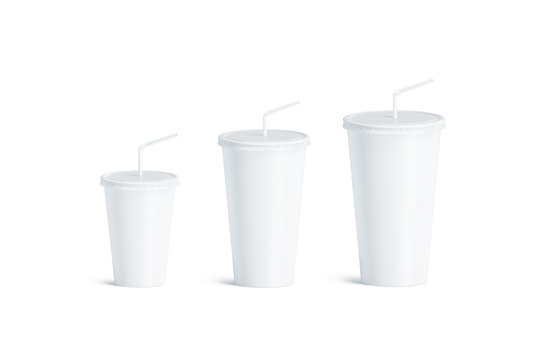 Blank white disposable cup with straw mock up set isolated, 3d rendering. Empty paper soda drinking mug mockup with lid and tube different sizes. Clear soft drink cola take away plastic package