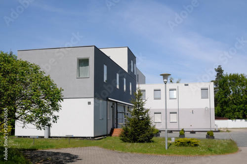 Modernes Cube Haus Wurfelhaus Grau Beton Buy This Stock Photo And Explore Similar Images At Adobe Stock Adobe Stock