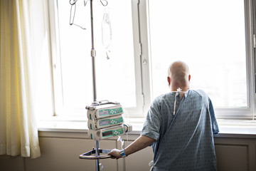 woman in hospital suffering from cancer