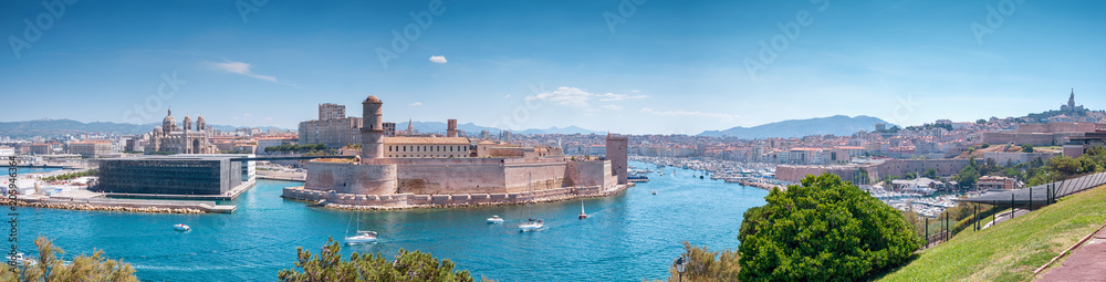 Vieux-Port de Marseille - obrazy, fototapety, plakaty 