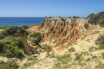 Wall Mural - Falaises au sud du Portugal en Algarve