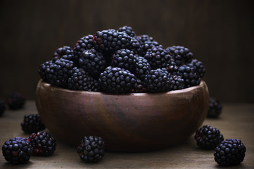 Wall Mural - Blackberries in wood bowl