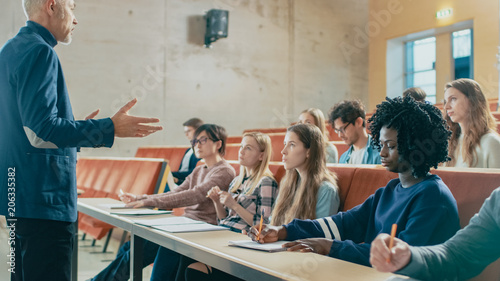 Fotografía Professor Holding Lecture to a Multi Ethnic Group of Students
