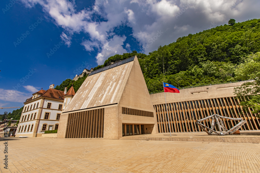 Obraz na płótnie Liechtenstein National Museum in Vaduz w salonie