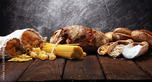 Cuadros en Lienzo whole grain products with complex carbohydrates
