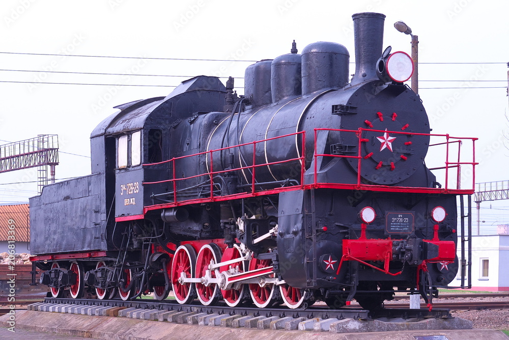 Old locomotive retired - obrazy, fototapety, plakaty 