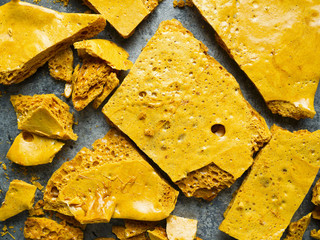 Sticker - rustic homemade golden honeycomb toffee