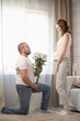 © Evgenia Tiplyashina - Husband and pregnant wife