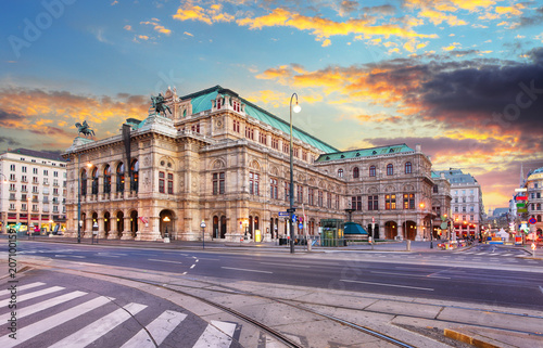 Fototapeta na szkło Opera Państwowa o wschodzie słońca - Wiedeń - Austria