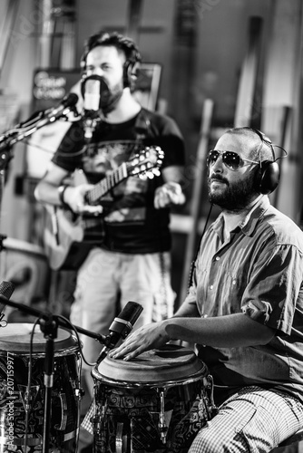 Fotografía Musicians in Recording Studio, Black and White