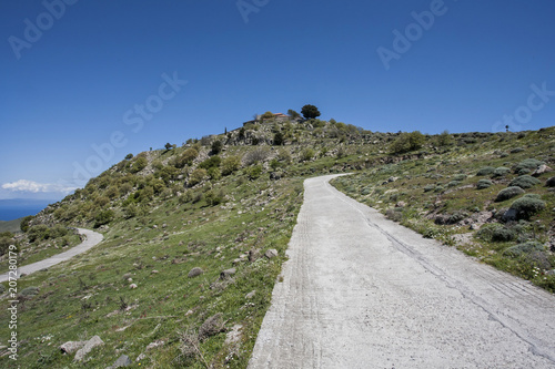 Fotografia  The Mountainous Road to Ypsilou Monastery, Lesbos, Greece