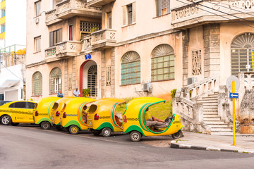 Wall Mural - CUBA, HAVANA - MAY 5, 2017: Local taxis on the streets. Copy space for text.