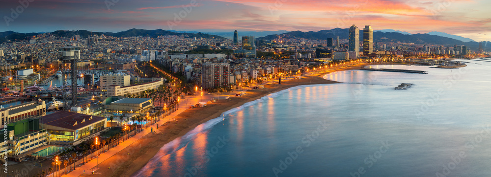 Barcelona beach on morning sunrise - obrazy, fototapety, plakaty 
