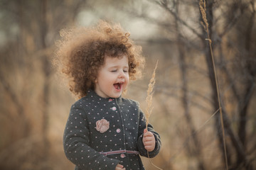 Wall Mural - little curly girl