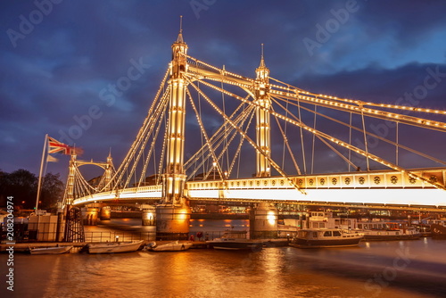 Dekoracja na wymiar  londynski-most-noca
