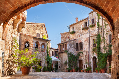 Obraz uliczka kamienna  manciano-toskania-najpiekniejsze-wioski-we-wloszech