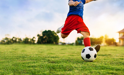 Fotoroleta pole sport ćwiczenie piłka nożna