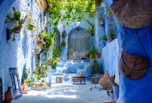 Fotomural Street landscape of the of old historical medieval city Сhefchaouen in Morocco