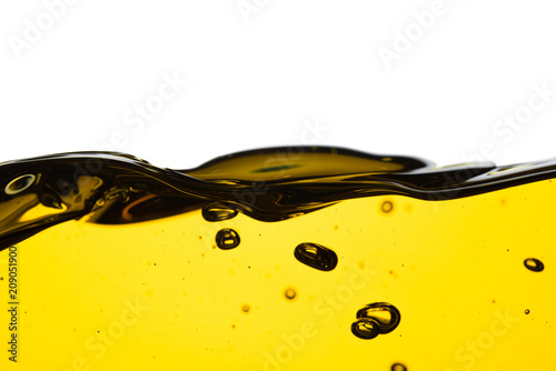 Fotomural Pouring oil car motor or olive vegetable cooking and bubble isolated on white ba