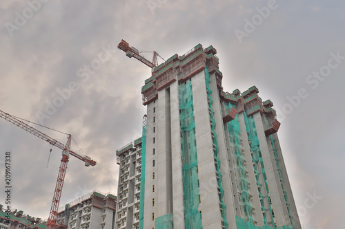 Zdjęcie XXL nowy budynek zbudowany z wykorzystaniem dźwigu wieżowego