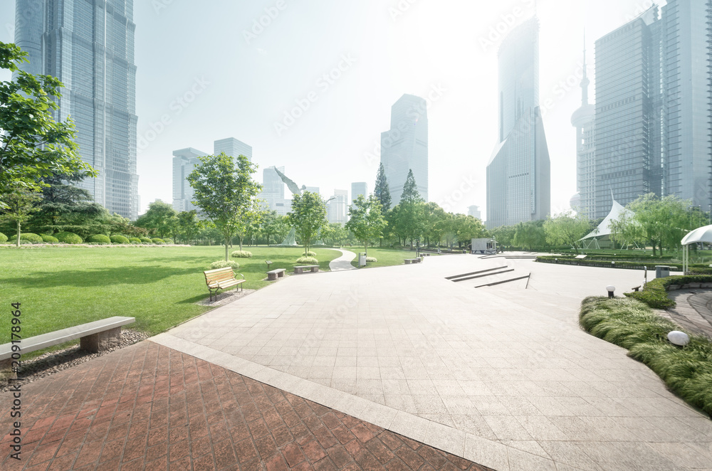 park in lujiazui financial center, Shanghai, China - obrazy, fototapety, plakaty 