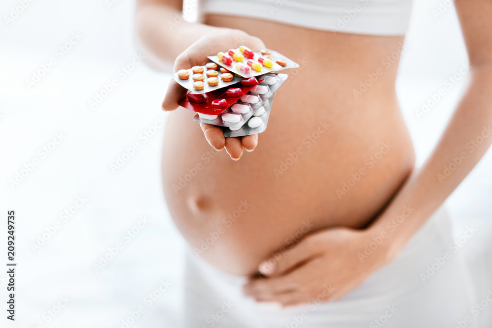 Щитовидная железа при беременности: симптомы, которые нельзя игнорировать будущей маме