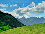 Fototapeta Góry - Vues sur les préalpes suisses depuis Charmey, Gruyères, Suisse