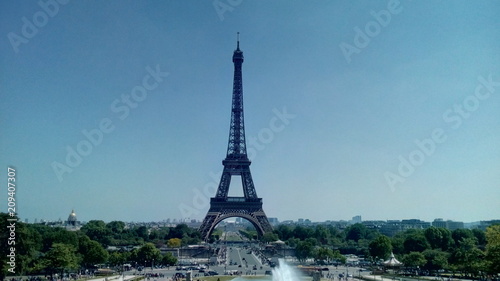 Zdjęcie XXL Widok z wieży Eiffla z Jardins du Trocadero w Paryżu, Francja.