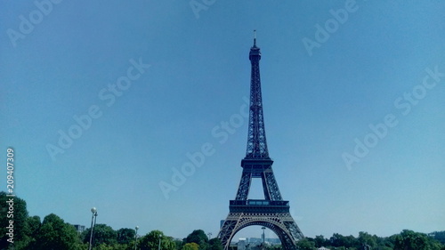 Zdjęcie XXL Widok z wieży Eiffla z Jardins du Trocadero w Paryżu, Francja.