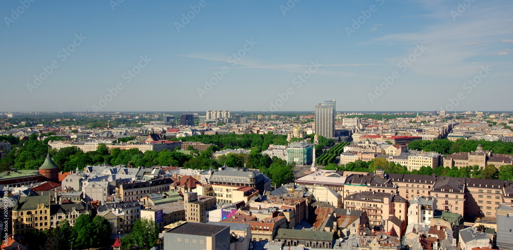 Obraz na płótnie Ryga, stolica Łotwy - widok z kościelnej wieży na centrum miasta w salonie