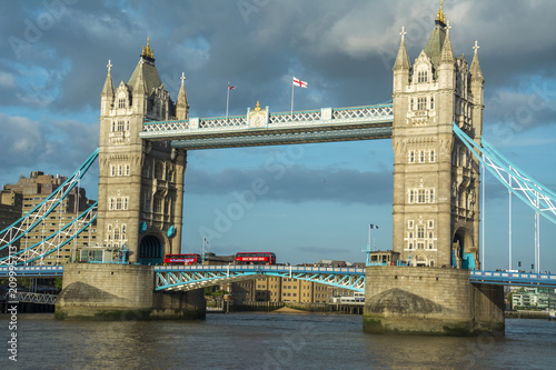 Plakat Tower Bridge w Londynie