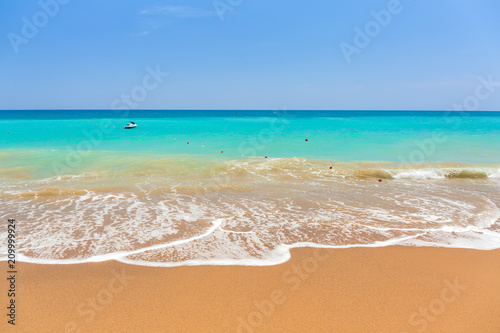 Cuadros en Lienzo Blue lagoon of the beach on Turkish Riviera near Side