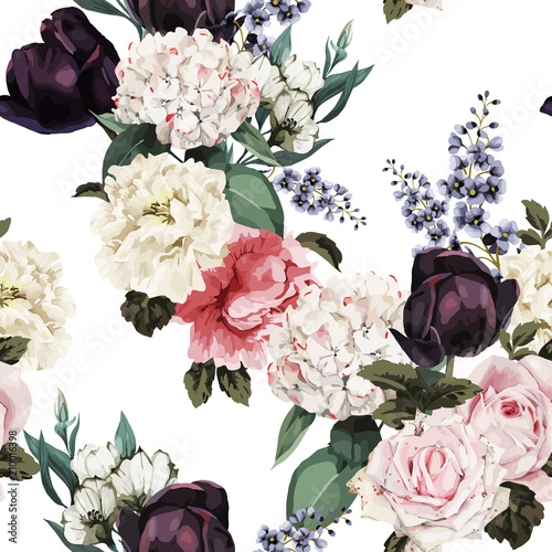 Seamless floral pattern with roses, watercolor. Vector illustration.