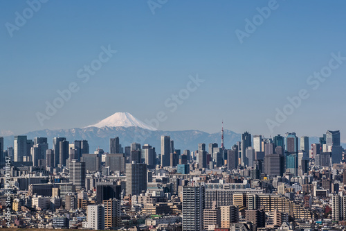 Dekoracja na wymiar  widok-na-miasto-tokio-budynek-w-centrum-tokio-i-punkt-orientacyjny-wiezy-tokio-z-mountain-fuji-na
