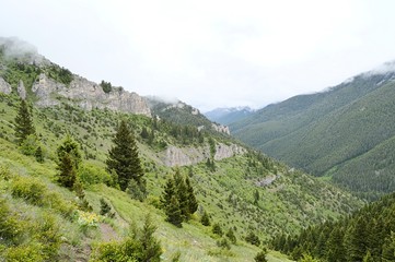 Wall Mural - Cliffs on the Mountainside