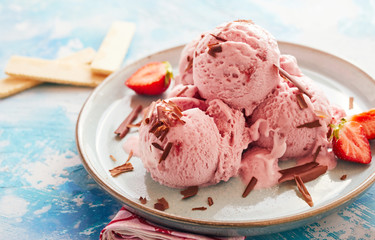 Wall Mural - Sundae with ice cream flavored with strawberries