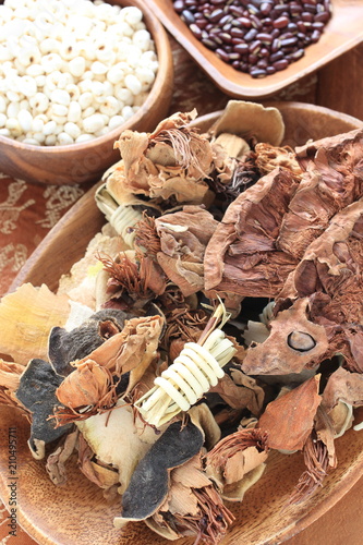 Fotografia, Obraz Chinese herbal medicine, dired herb for healthy food ingredient