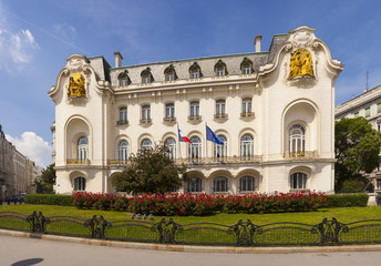 Canvas Print - The home of the French embassy in Vienna