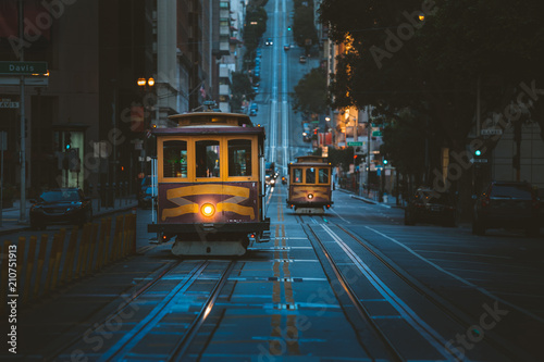 Fotografía San Francisco Cable Cars at twilight, California, USA