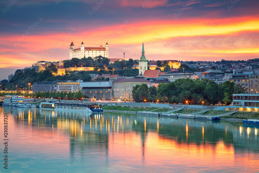 Bratislava. Cityscape image of Bratislava, capital city of Slovakia during sunset. - obrazy, fototapety, plakaty 
