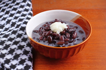 Poster -  Sweet Sticky Rice with Black Beans in Coconut Milk