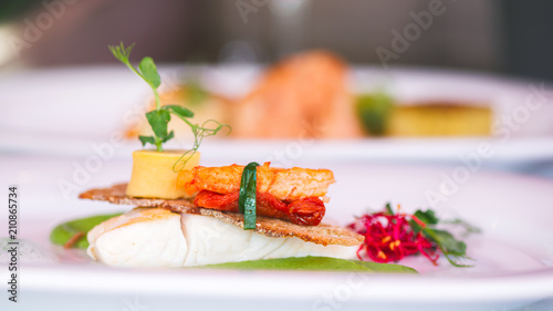 Fotomural Fine Dining Gourmet Michelin Restaurant Essen serviert in einem Gourmet Restaura