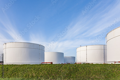 Cuadros en Lienzo white tanks for petrol and oil in tank farm