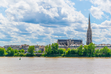 Canvas Print - Basilica of Saint Michel in Bordeaux, France