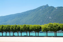 Esplanade Du Lac Du Bourget à Aix Les Bains