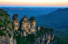 Amazing Australian Landscape And Three Sisters Rock Formation In The Blue Mountains At Sunset
