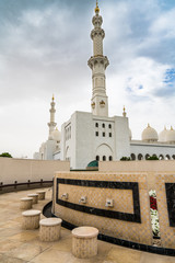 Wall Mural - Foot washing area at Sheikh Zayed Grand Mosque inAbu-Dhabi, UAE