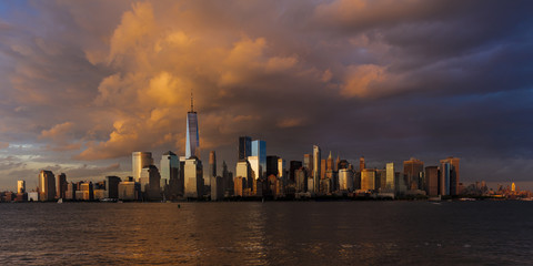 Wall Mural - JUNE 4, 2018 - NEW YORK, NEW YORK, USA  - New York City Spectacular Sunset focuses on One World Trade Tower, Freedom Tower, NY