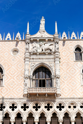 Foto Closeup exterior of Doge Palace in Venice, Italy